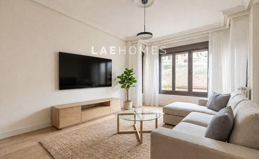 Apartment in Ipar-Ekialdea, Donostia-San Sebastian, Spain 1