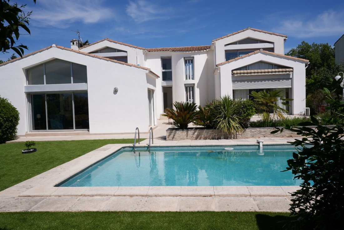Villa in Centre Historique, Montpellier, France 2 - 18026401