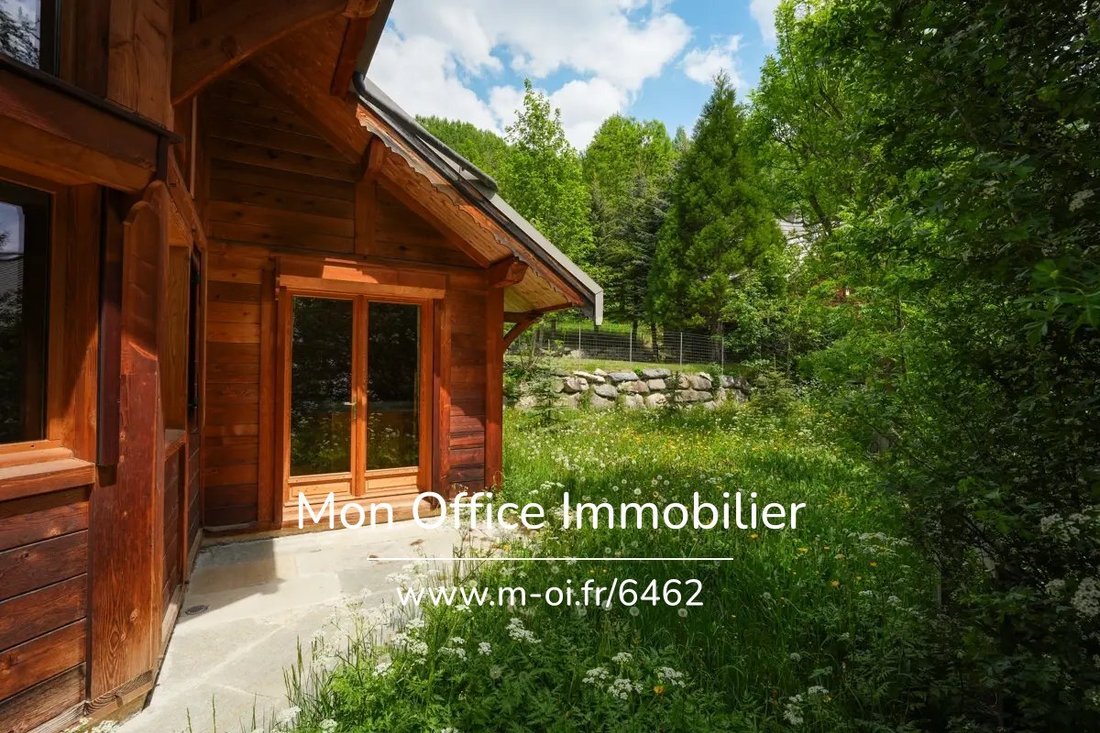 Chalet in Saint-Chaffrey, Provence-Alpes-Côte d'Azur, France 1 - 17497527