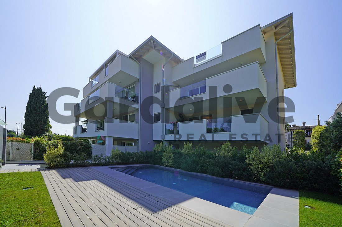 Apartment in Rivoltella, Desenzano del Garda, Lombardy 1 - 14817833