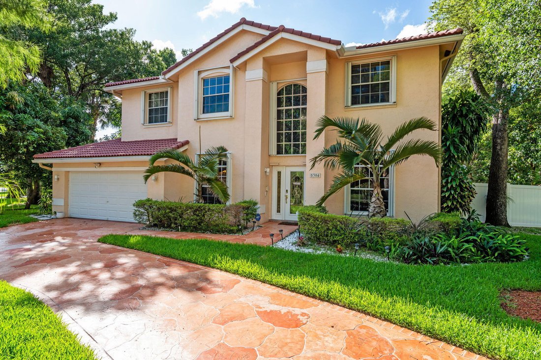 House in Coral Springs, Florida, United States 3 - 18030019