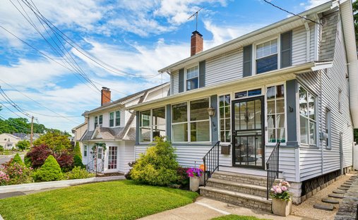 House in West Orange, New Jersey, United States 1
