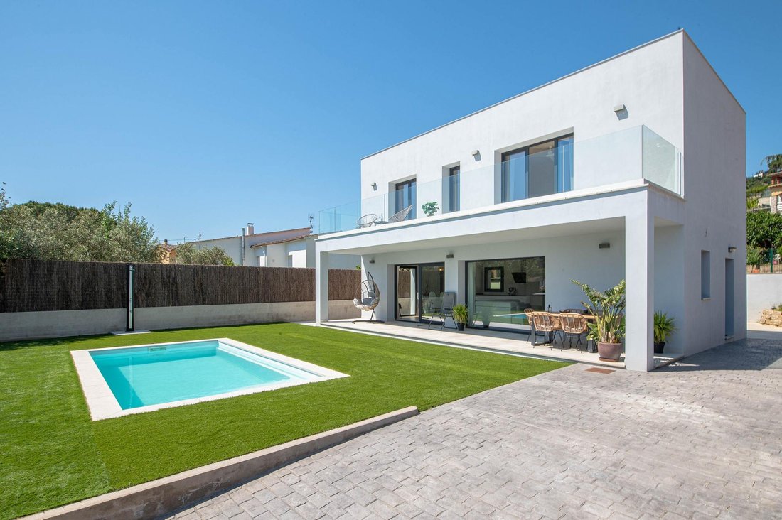 Villa in Calonge i Sant Antoni, Catalonia, Spain 3 - 18025961