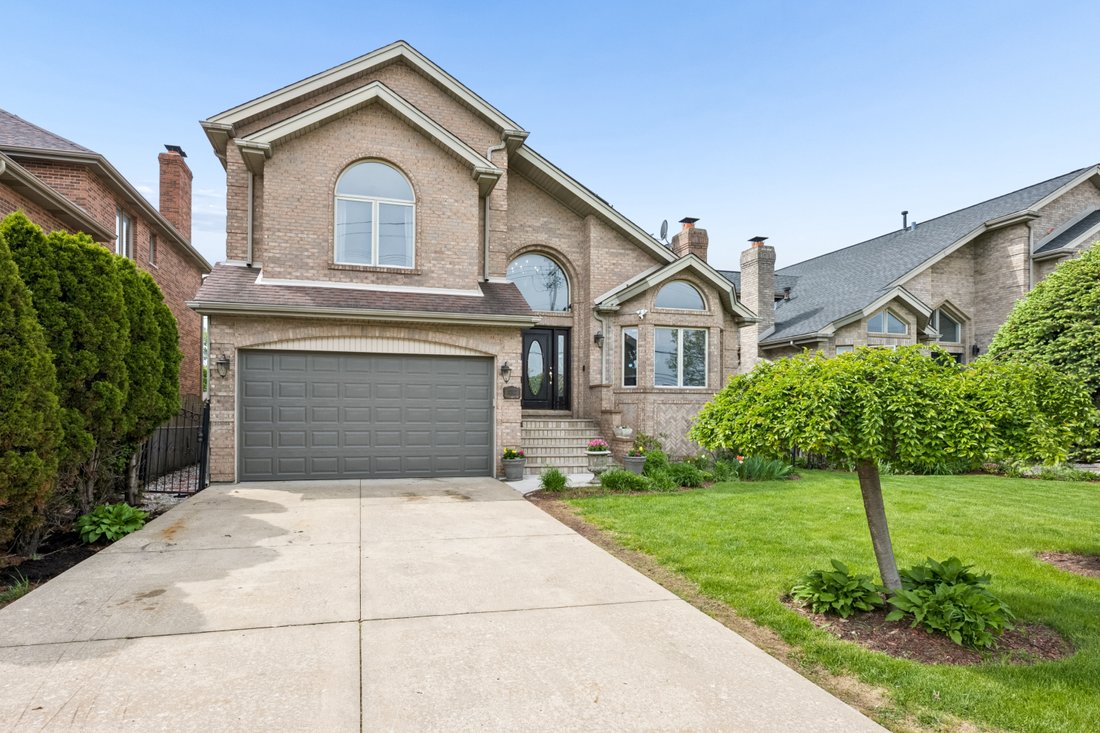 House in Niles, Illinois, United States 2 - 18027227