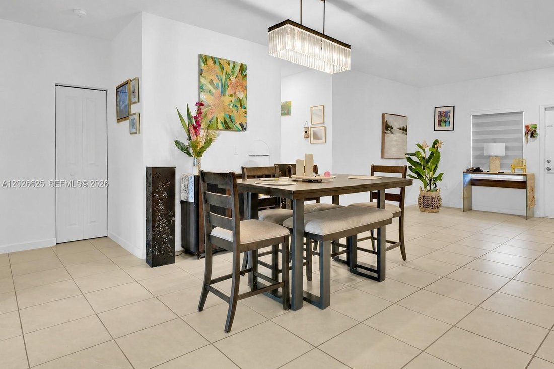 House in Miami, Florida, United States 5 - 18026037