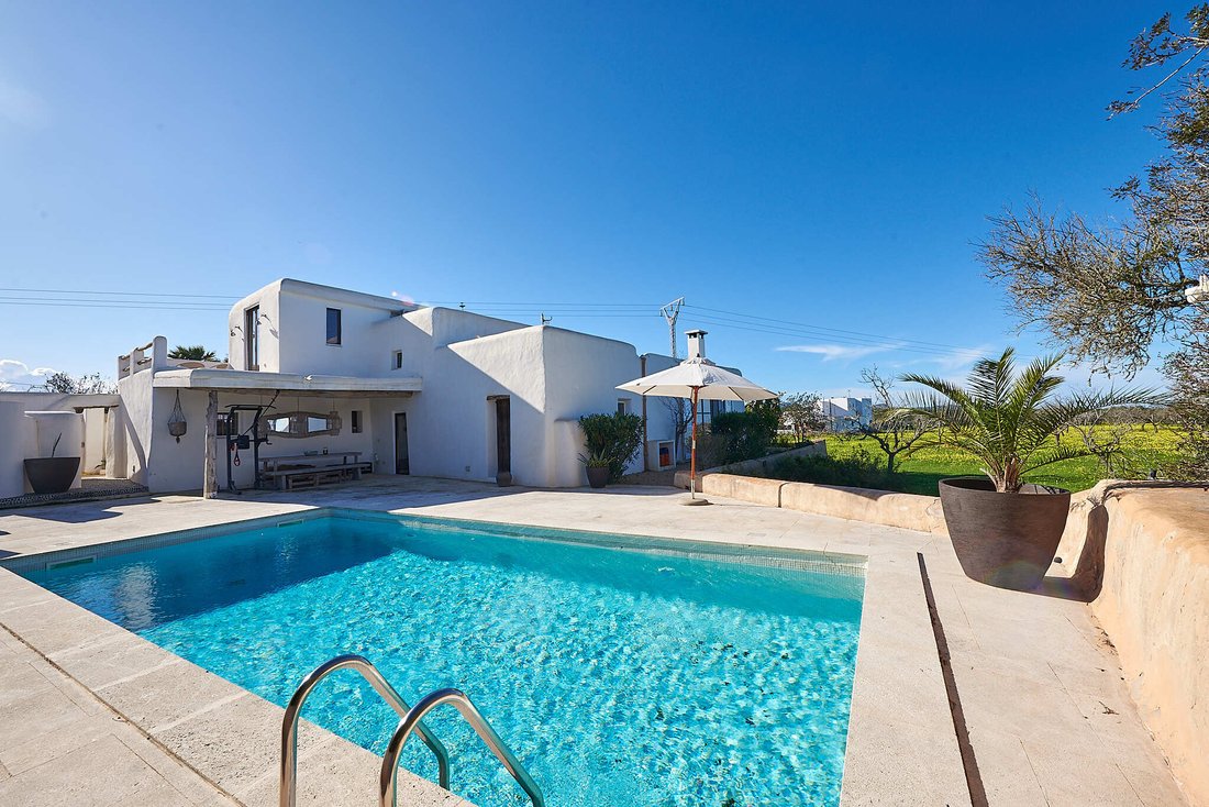 Finca in Sant Rafel de sa Creu, Sant Antoni de Portmany, Balearic Islands 1 - 18027025