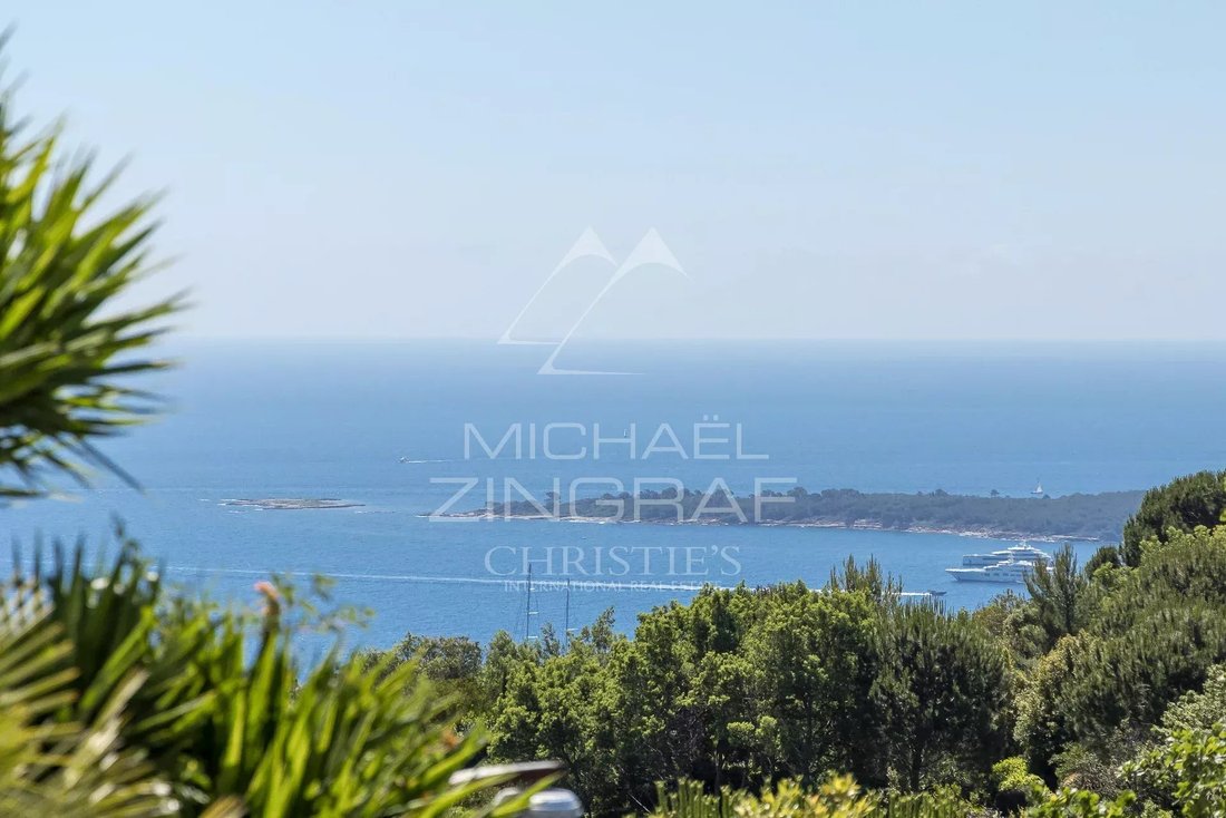 House in La Maure-Super Cannes, Vallauris, France 2 - 14916909