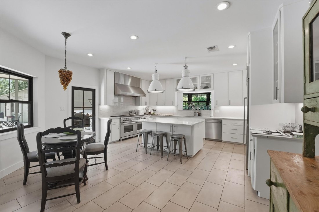 House in Columbus, Texas, United States 4 - 18030739