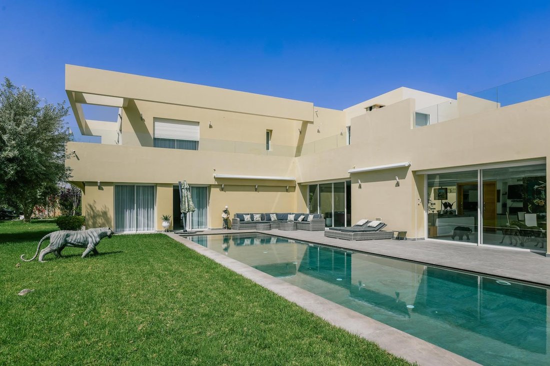 Villa in Annakhil, Marrakesh-Safi, Morocco 1 - 17945866