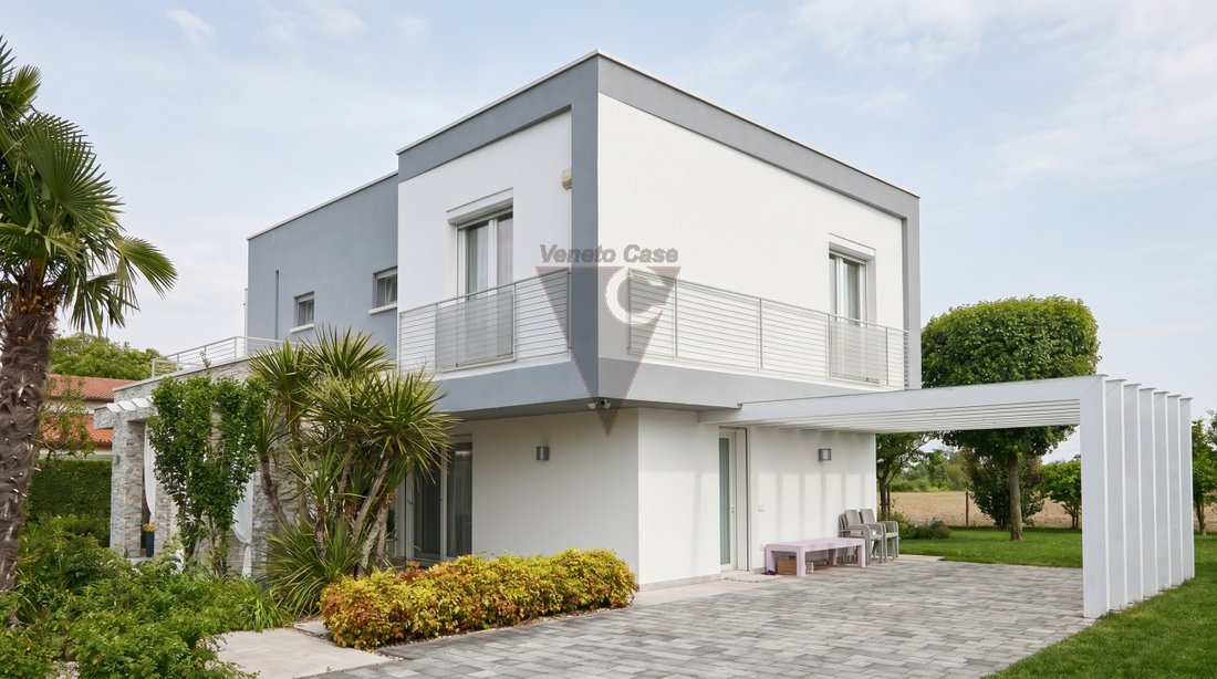 Villa in Fosso, Veneto, Italy 2 - 18032067