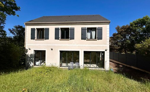 House in Poissy, Ile-de-France, France 1