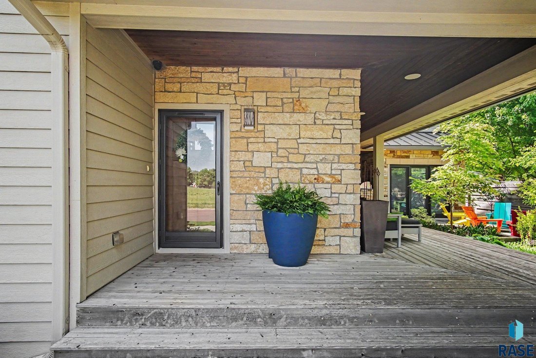 House in Brandon, South Dakota, United States 4 - 18032037