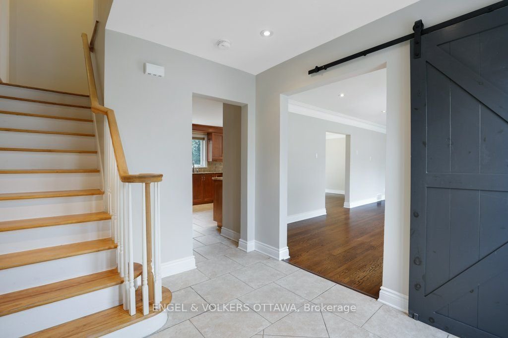House in Ottawa, Ontario, Canada 4 - 18031014