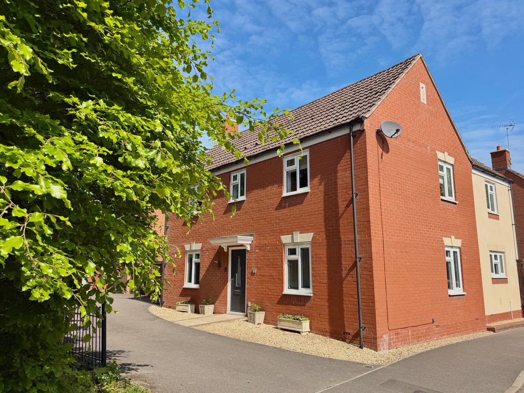 House in Pewsey, England 1 - 17876866