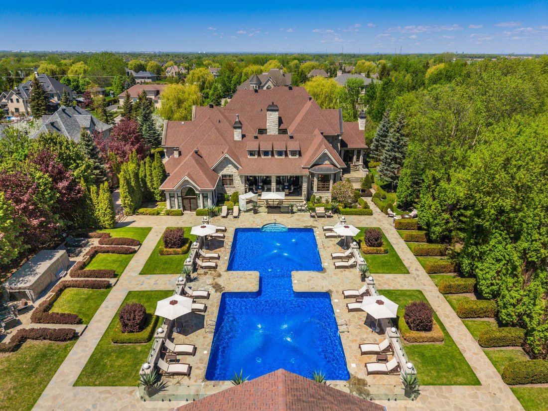 House in Boucherville, Quebec, Canada 4 - 18031128