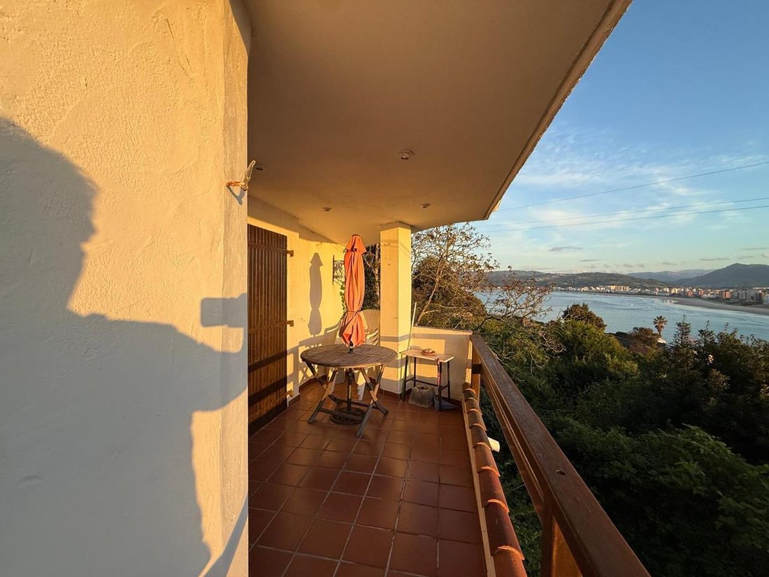 Villa in Santona, Cantabria, Spain 5 - 15528496