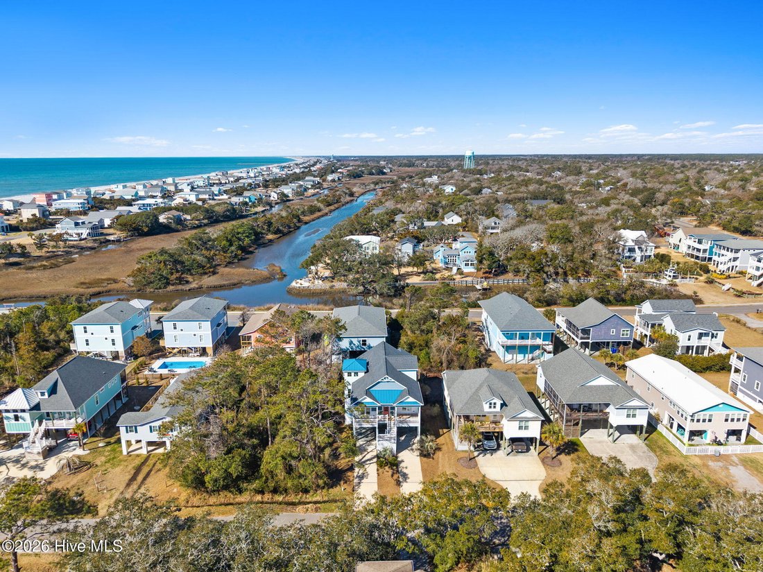 House in Oak Island, North Carolina, United States 2 - 18025723
