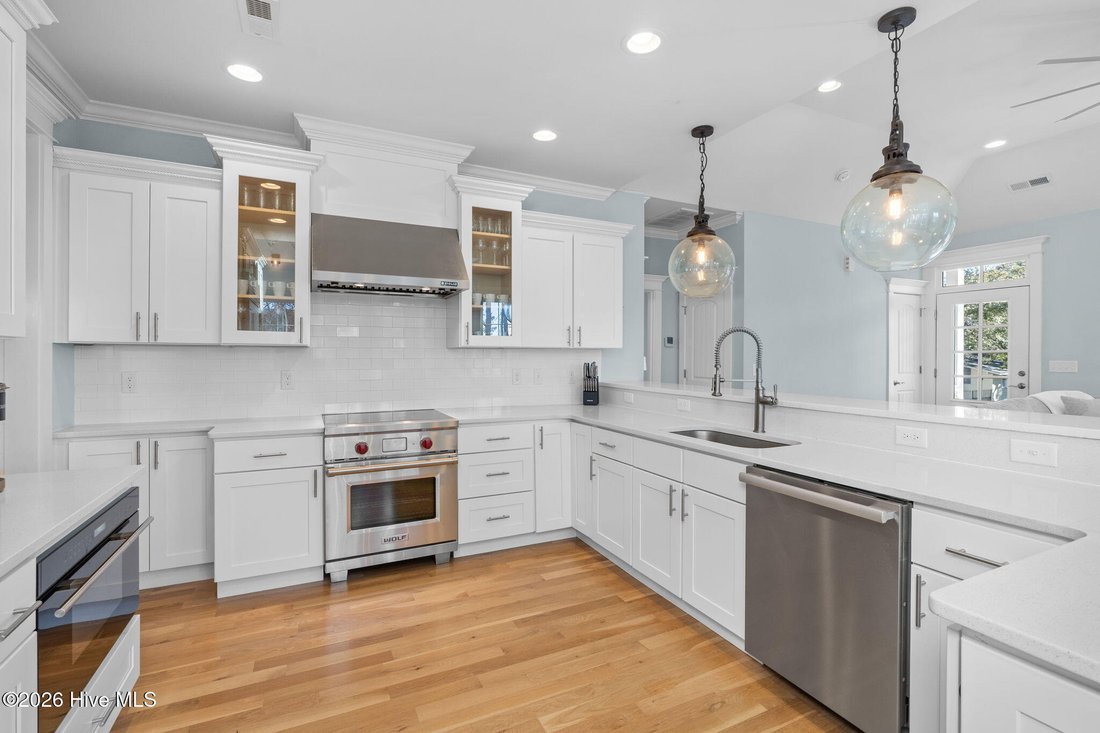 House in Oak Island, North Carolina, United States 5 - 18025723