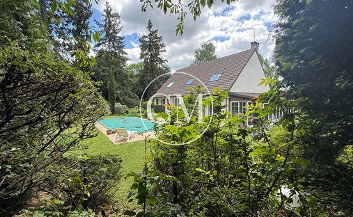 Villa in Sud, Plaisir, France 1