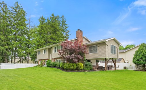 House in Congers, New York, United States 1