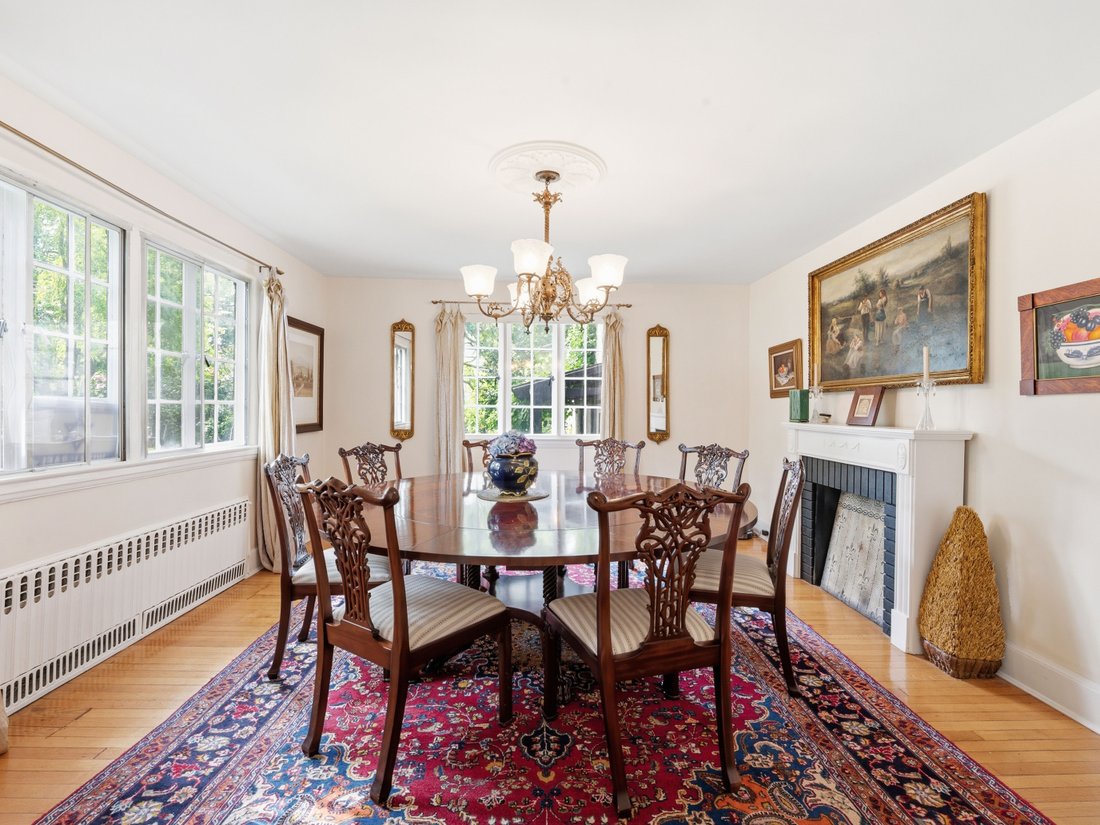 House in Great Neck, New York, United States 5 - 18027678