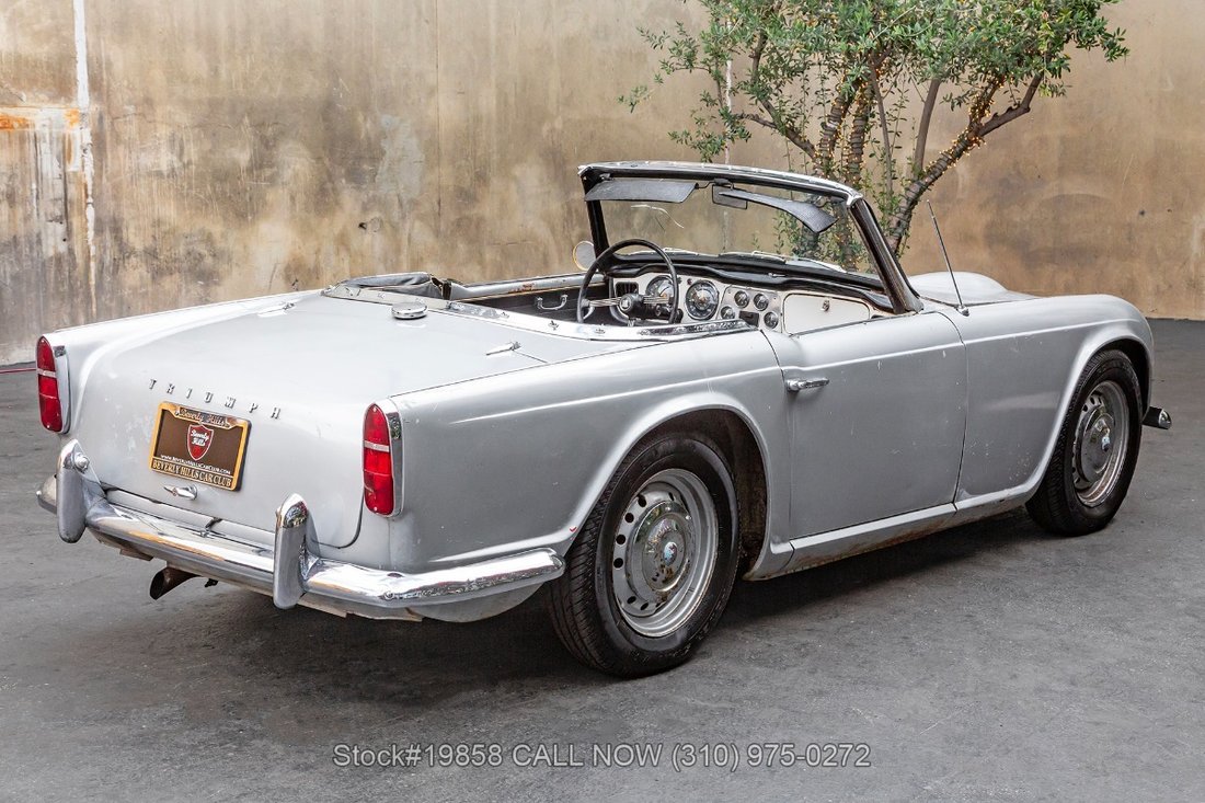 Triumph TR4 in Los Angeles, CA 5 - 18027806