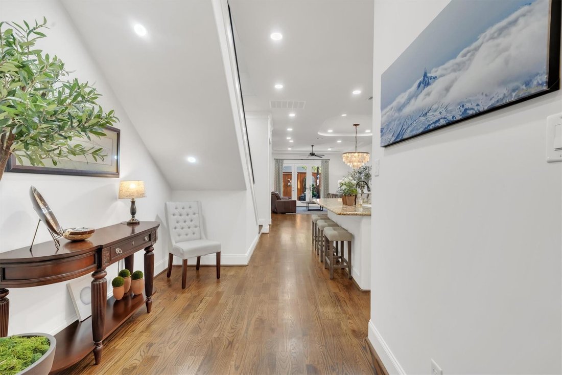 House in Houston, Texas, United States 4 - 18027040
