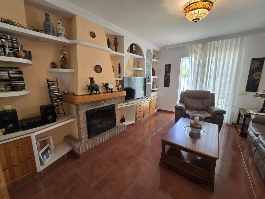 Chalet in Alhaurin de la Torre, Andalusia, Spain 4 - 18031281