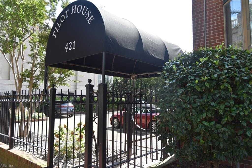 Condo in Norfolk, Virginia, United States 5 - 18030746