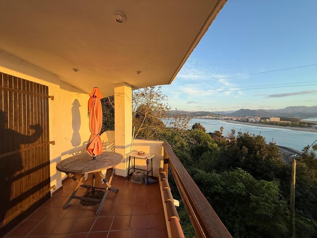 Villa in Santona, Cantabria, Spain 4 - 15528496