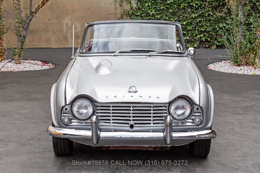 Triumph TR4 in Los Angeles, CA 2 - 18027806