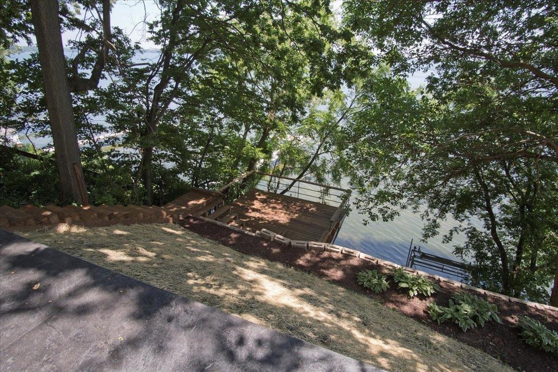 House in McFarland, Wisconsin, United States 5 - 18025975