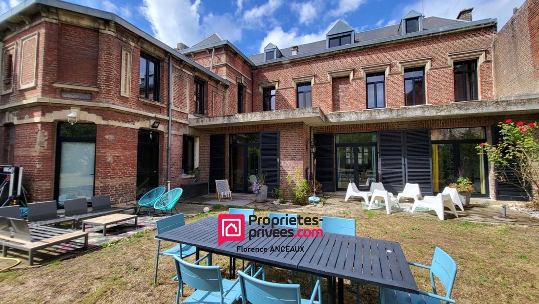 Villa in Saint-Quentin, Hauts-de-France, France 1 - 18031484