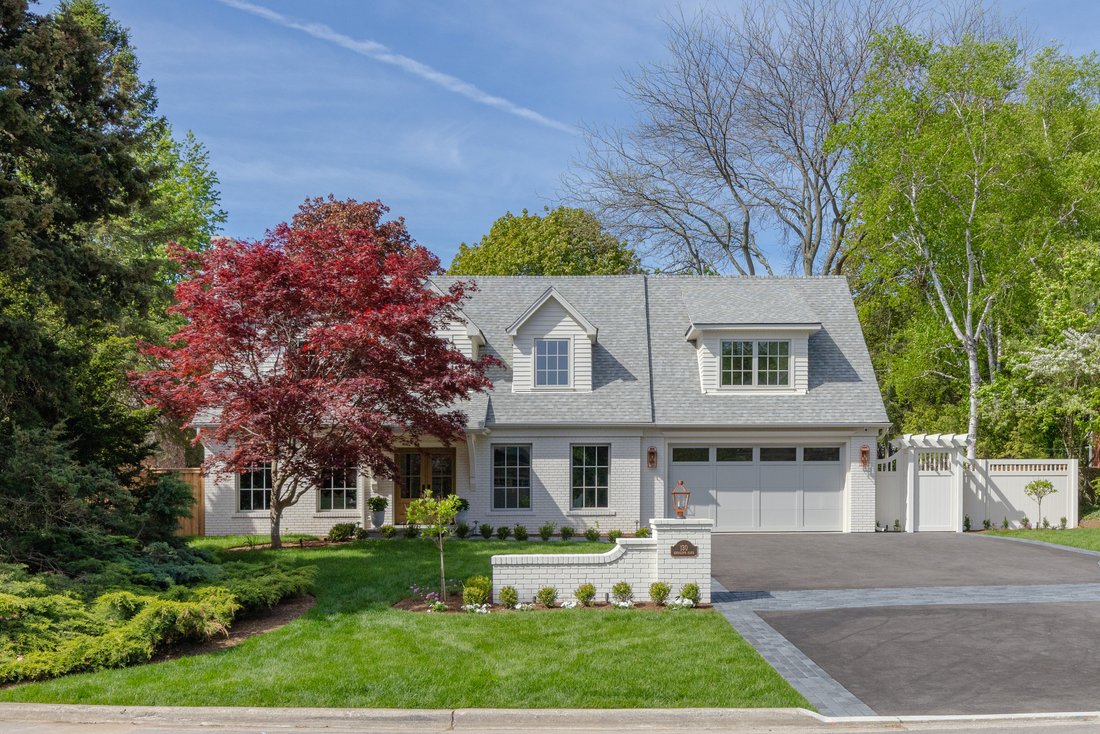 House in Burlington, Ontario, Canada 1 - 18027925