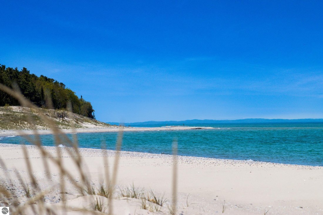 Land in Northport, Michigan, United States 1 - 18027428