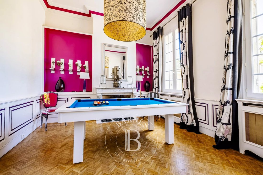 Estate in Le Plateau, Saint-Loubes, France 4 - 18027520