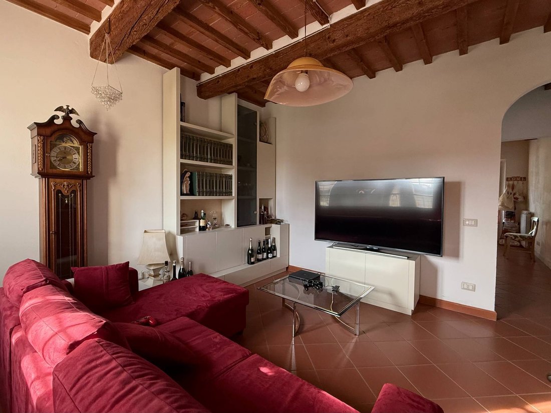 House in Porcari, Tuscany, Italy 2 - 18032438