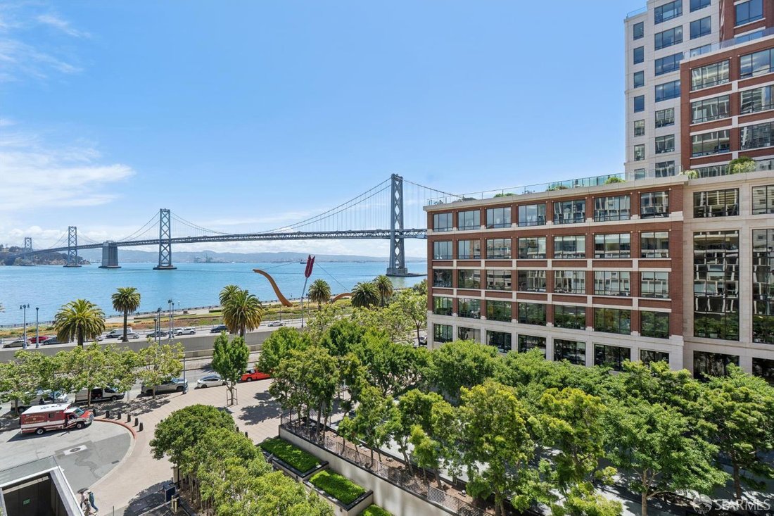 Condo in San Francisco, California, United States 1 - 18029425