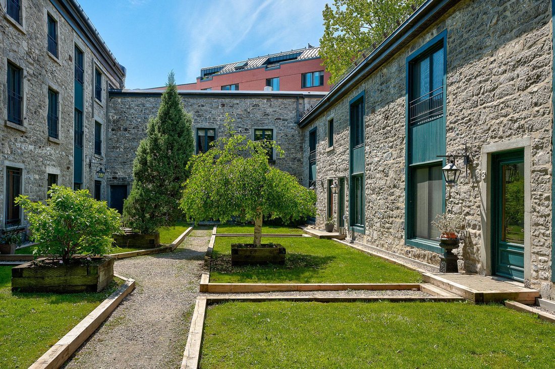 Condo in Montréal, Quebec, Canada 1 - 18030991