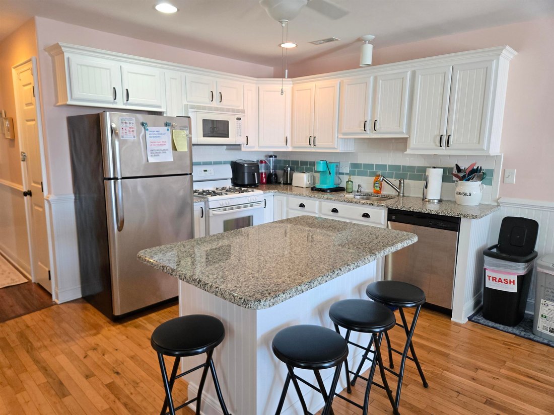 Condo in Wildwood, New Jersey, United States 2 - 18018931