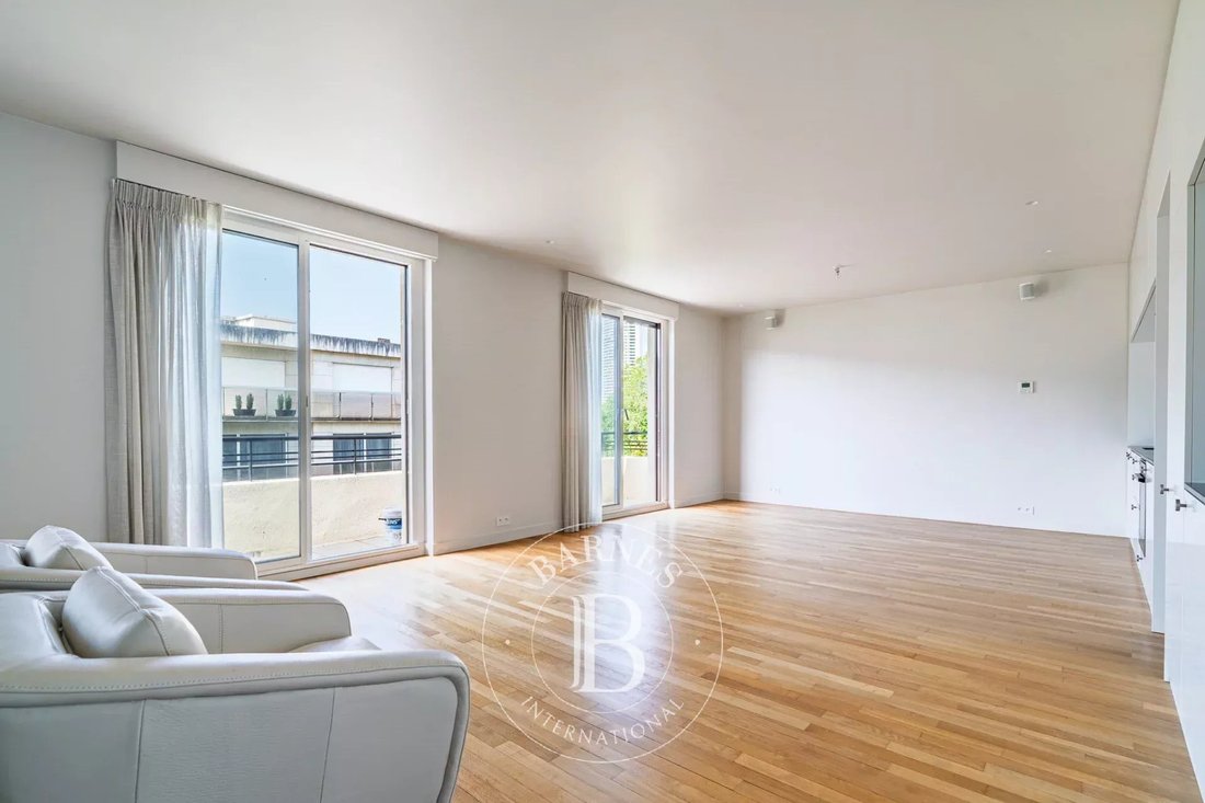 Apartment in Saint James-Général Koenig, Neuilly-sur-Seine, France 4 - 18027564