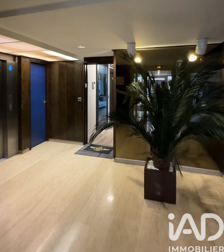 Apartment in Champerret-Berthier, Paris 17e Arrondissement, Paris 2 - 18035507