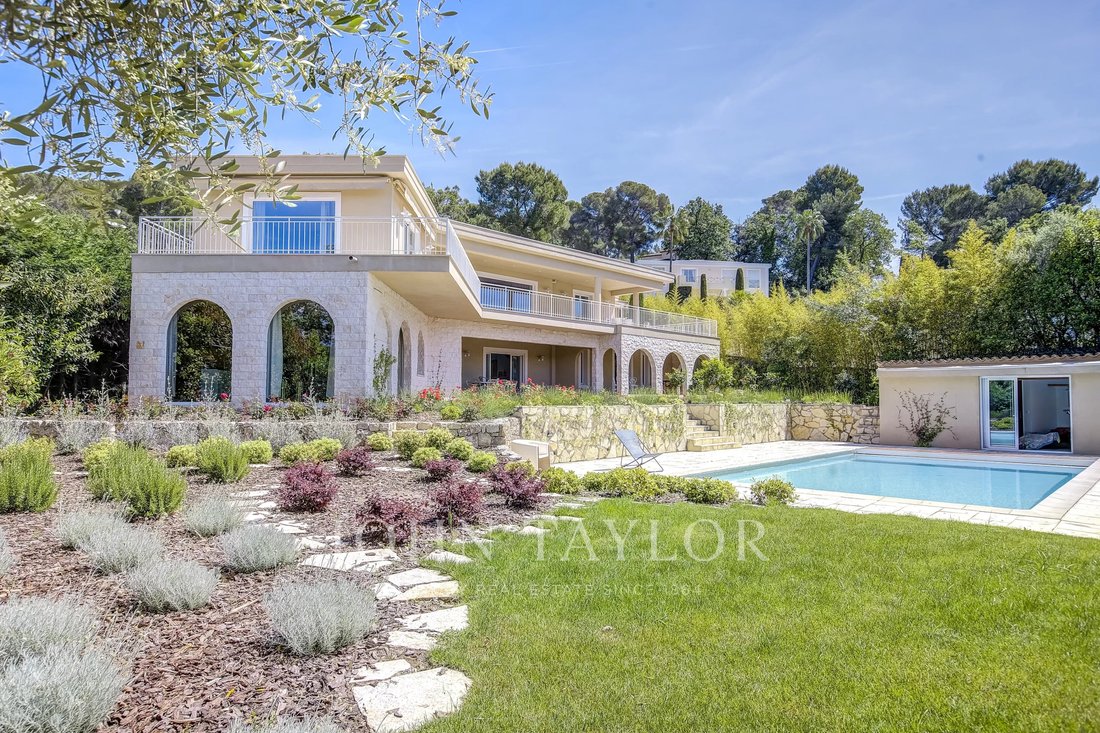 Villa in Mougins, Provence-Alpes-Côte d'Azur, France 2 - 18027697