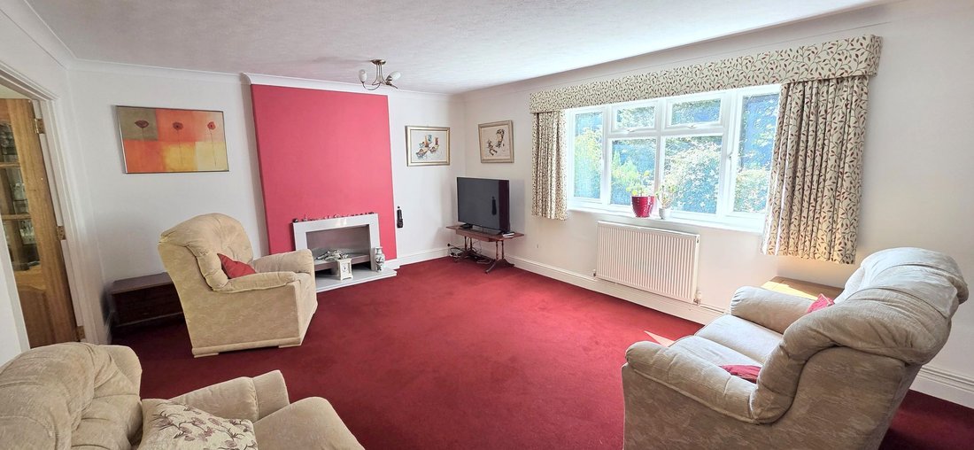 Bungalow in Lindfield, England 3 - 18030910