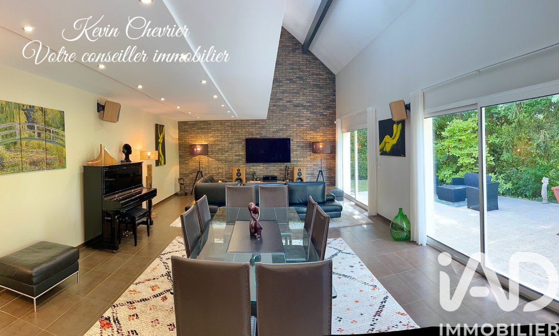 House in Crecy-la-Chapelle, Ile-de-France, France 5 - 18035502