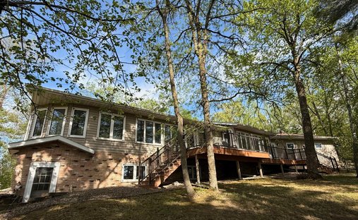 House in Nevis, Minnesota, United States 1