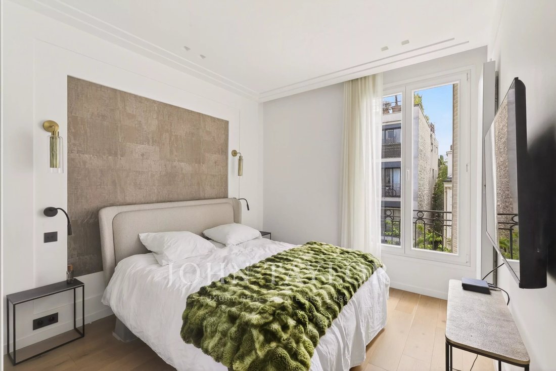 Apartment in Batignolles-Cardinet, Paris 17e Arrondissement, Paris 5 - 18027690