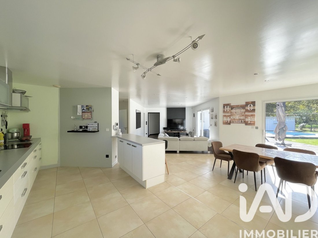 House in Biganos, Nouvelle-Aquitaine, France 2 - 18035775