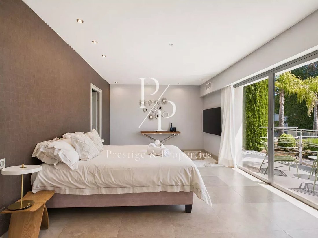 Villa in Cannes, Provence-Alpes-Côte d'Azur, France 5 - 18027540