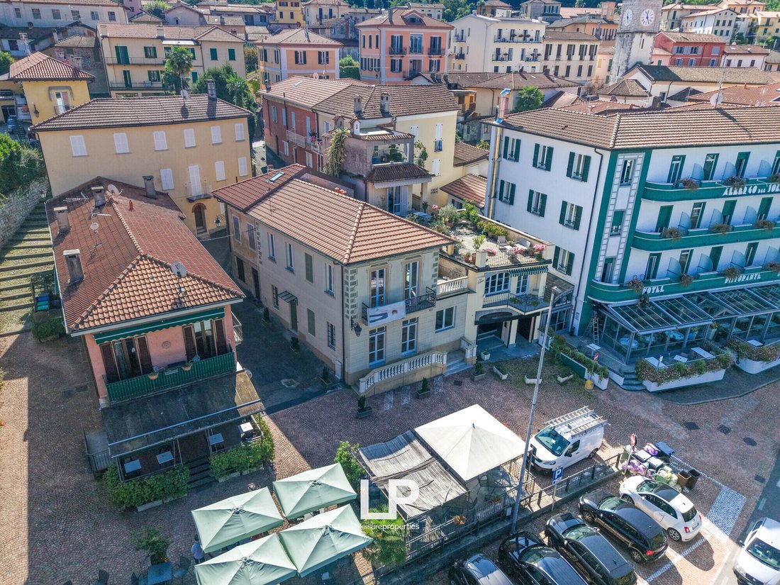 House in Porto Valtravaglia, Lombardy, Italy 1 - 18031162